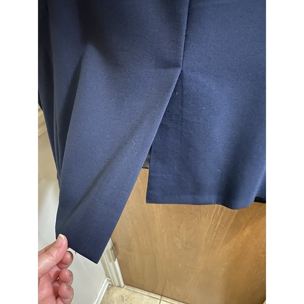 Botany 500 Wool Sports Coat Blazer Jacket Navy Gold Buttons Made In USA - Picture 13 of 13